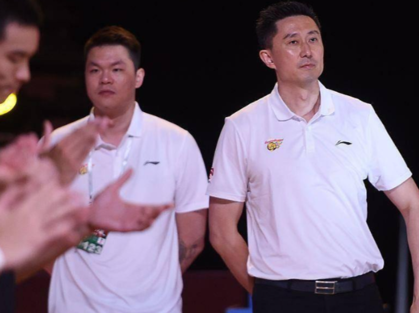 竞技宝下载-广东队3人起飞，杜锋朱芳雨看错1名外援，前锋黑马将支援辽粤大战