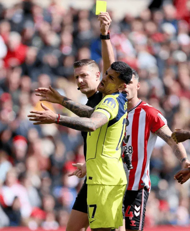 竞技宝下载-同期后卫最多！自21年8月英超首秀后，罗梅罗总计领到40张牌